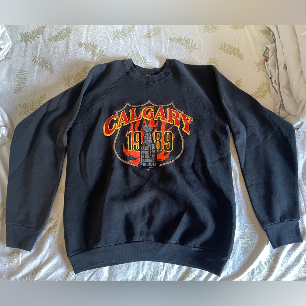 Vintage 1989 Calgary Flames Stanley Cup Hockey Sweatshirt
